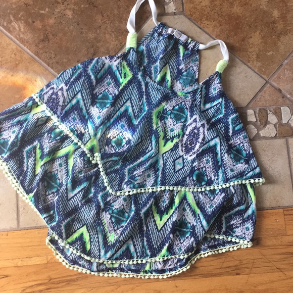 Four patterns shirts - Picture 5 of 5